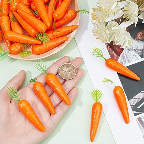 CHGCRAFT 30Pcs Mini Artificial Carrots Realistic Decor