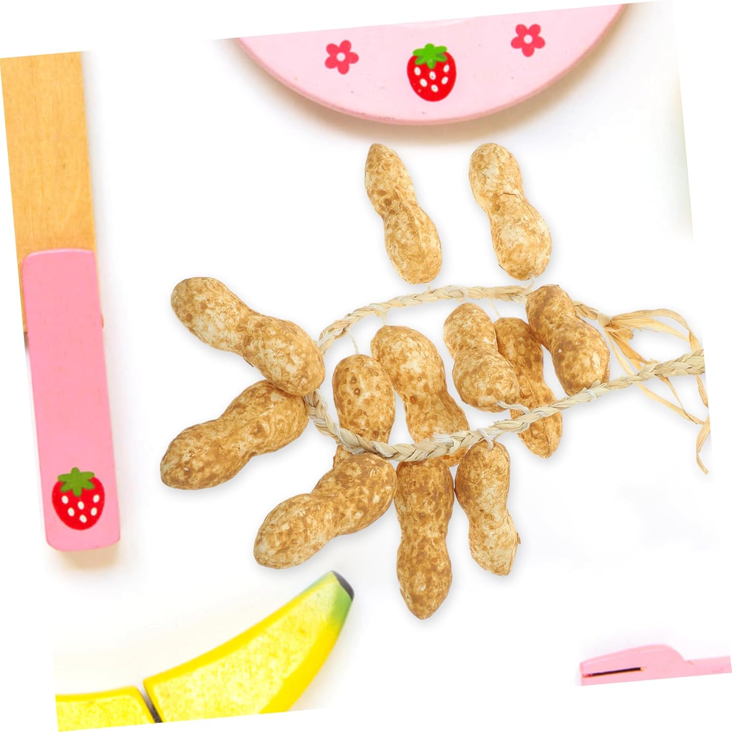 Wakauto 5Pcs Lifelike Hanging Peanut String Decor